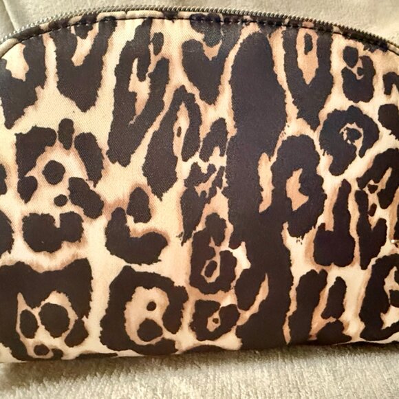 Victoria's Secret Cheetah Cosmetic Bags (Pack of 3) - Picture 2 of 7